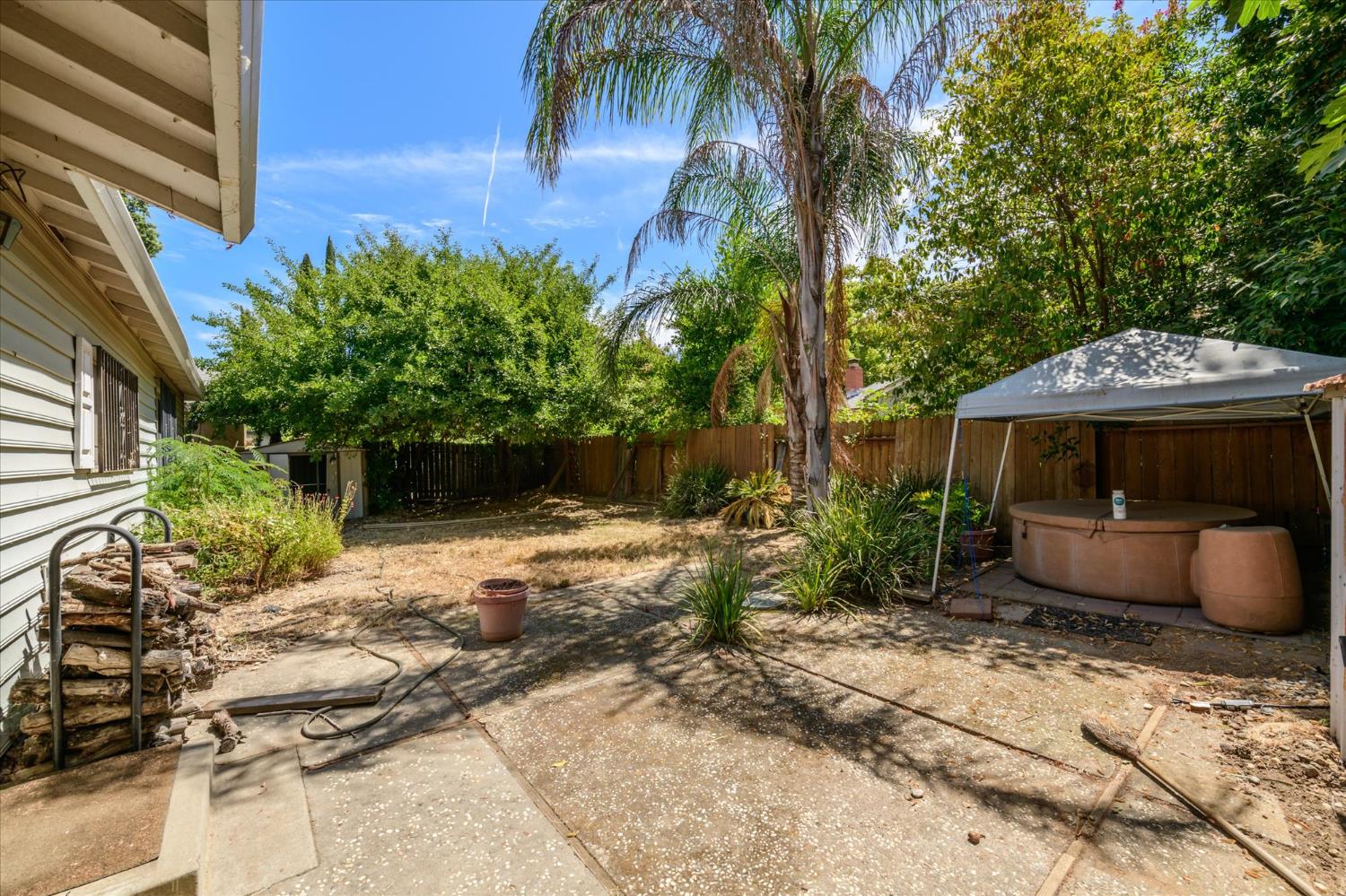 8564 La Riviera Drive