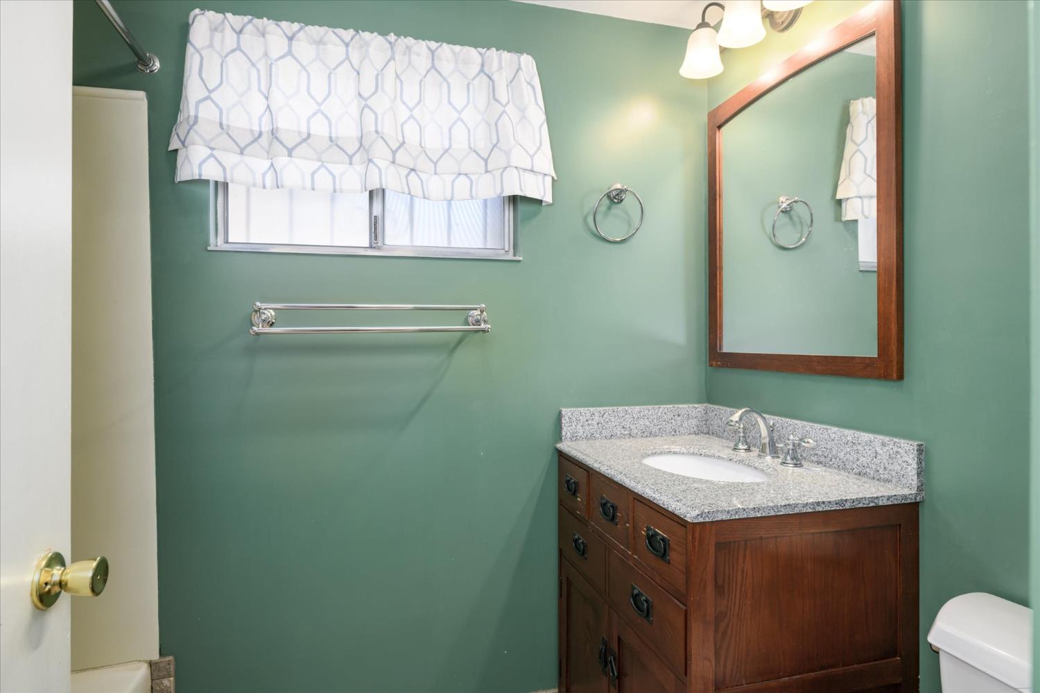 8564 La Riviera Drive