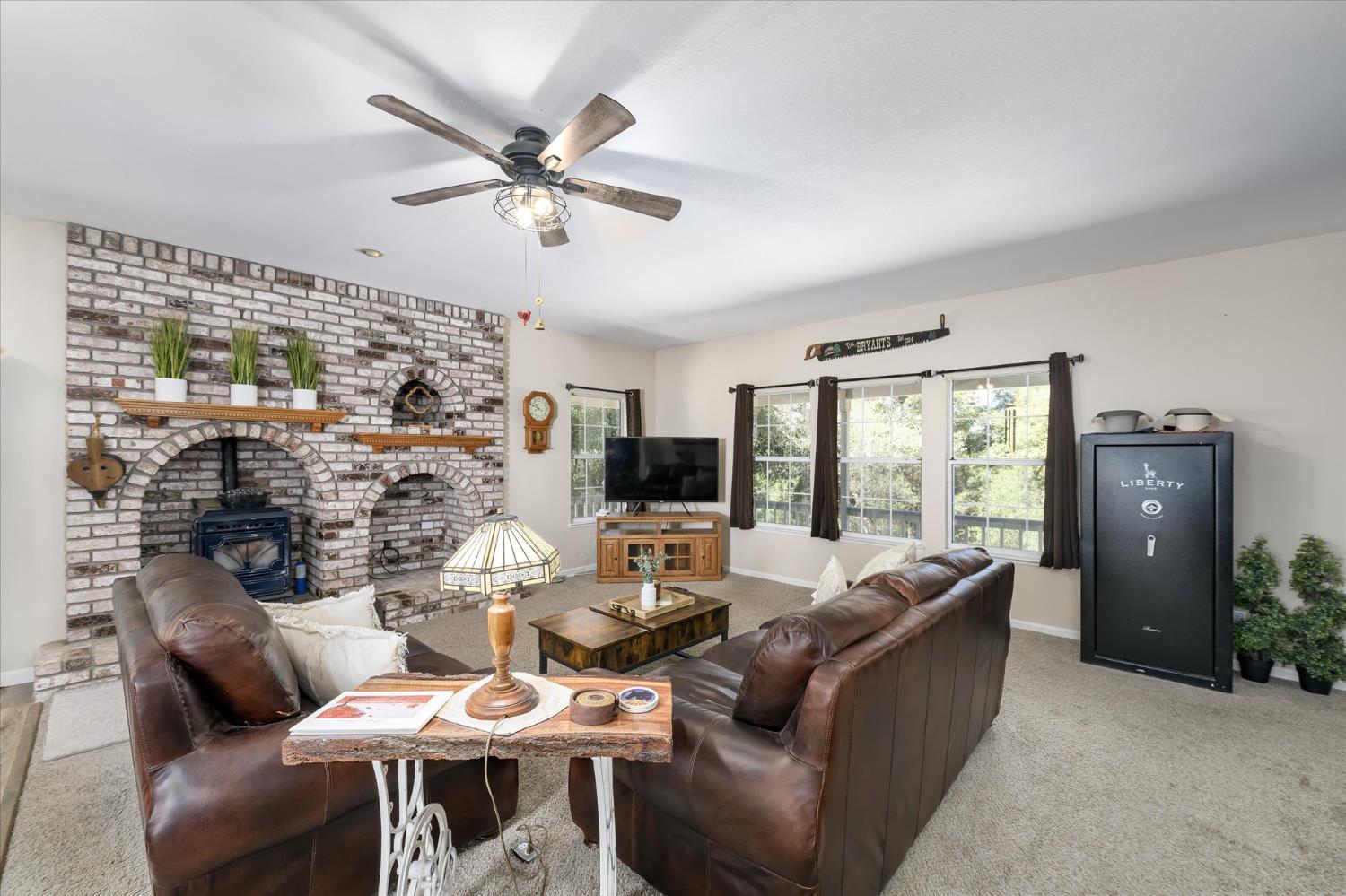 7181 Nutmeg Lane