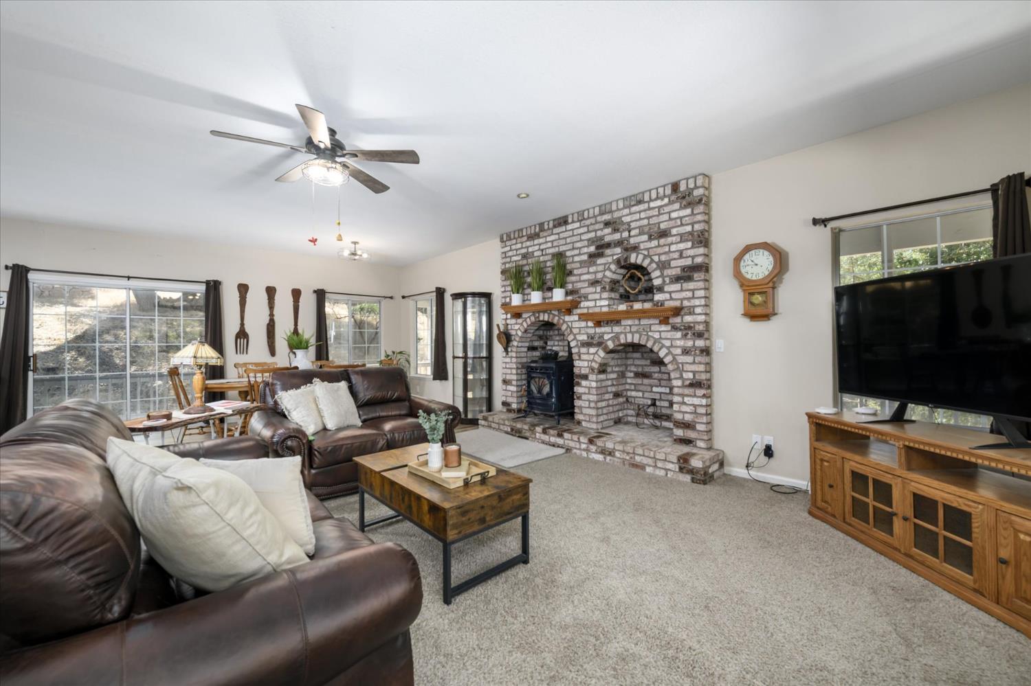 7181 Nutmeg Lane