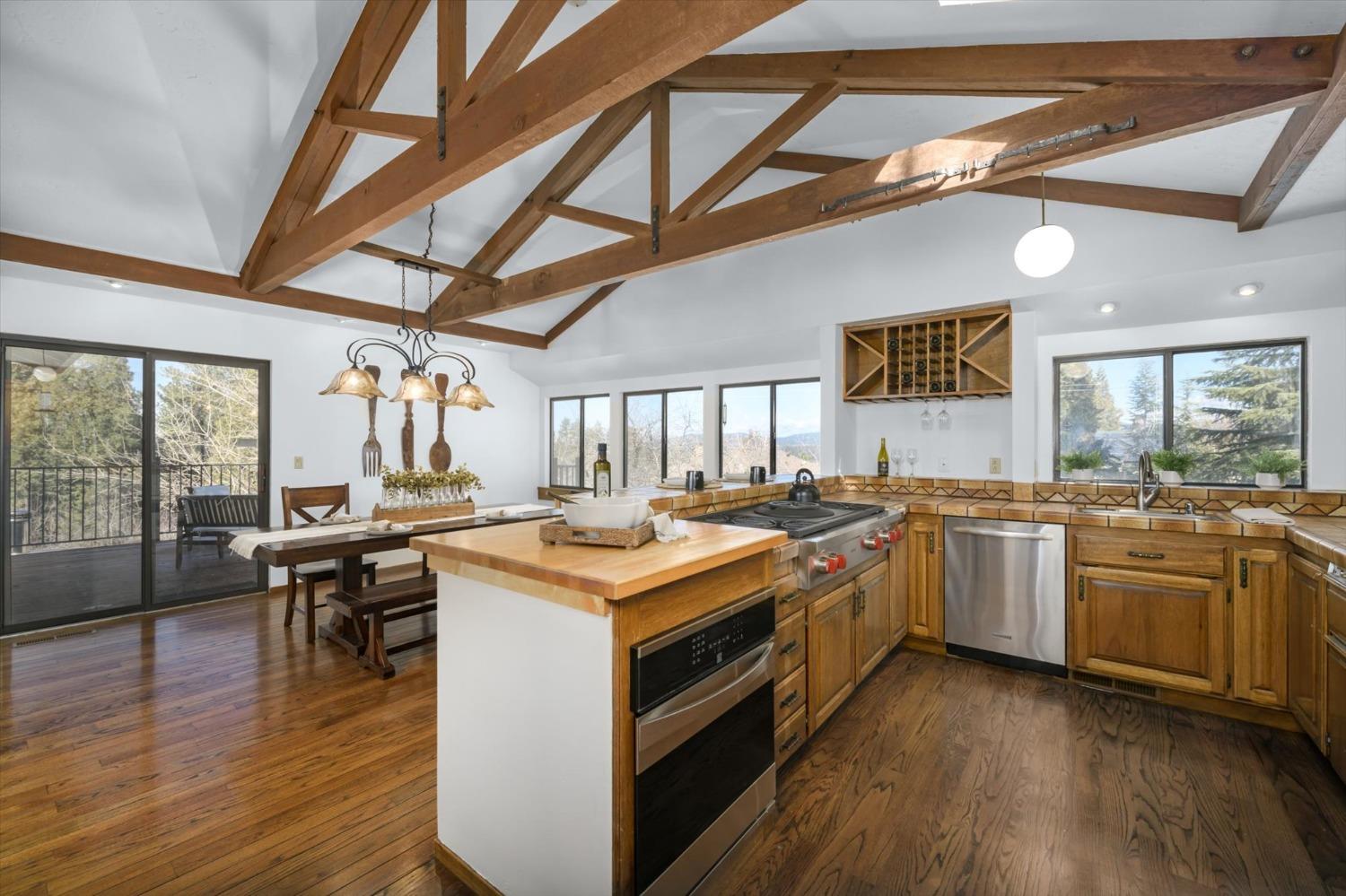 2890 Crystal Springs