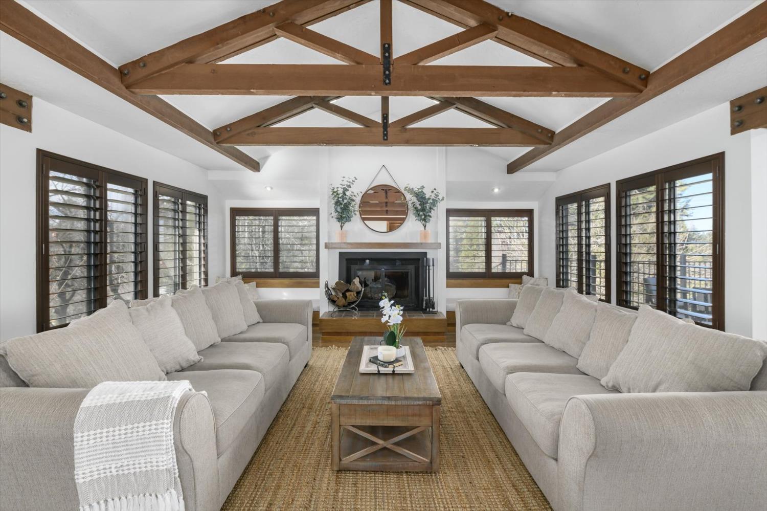 2890 Crystal Springs