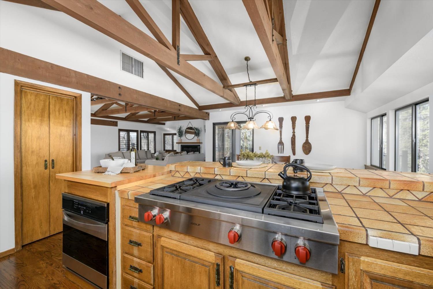 2890 Crystal Springs