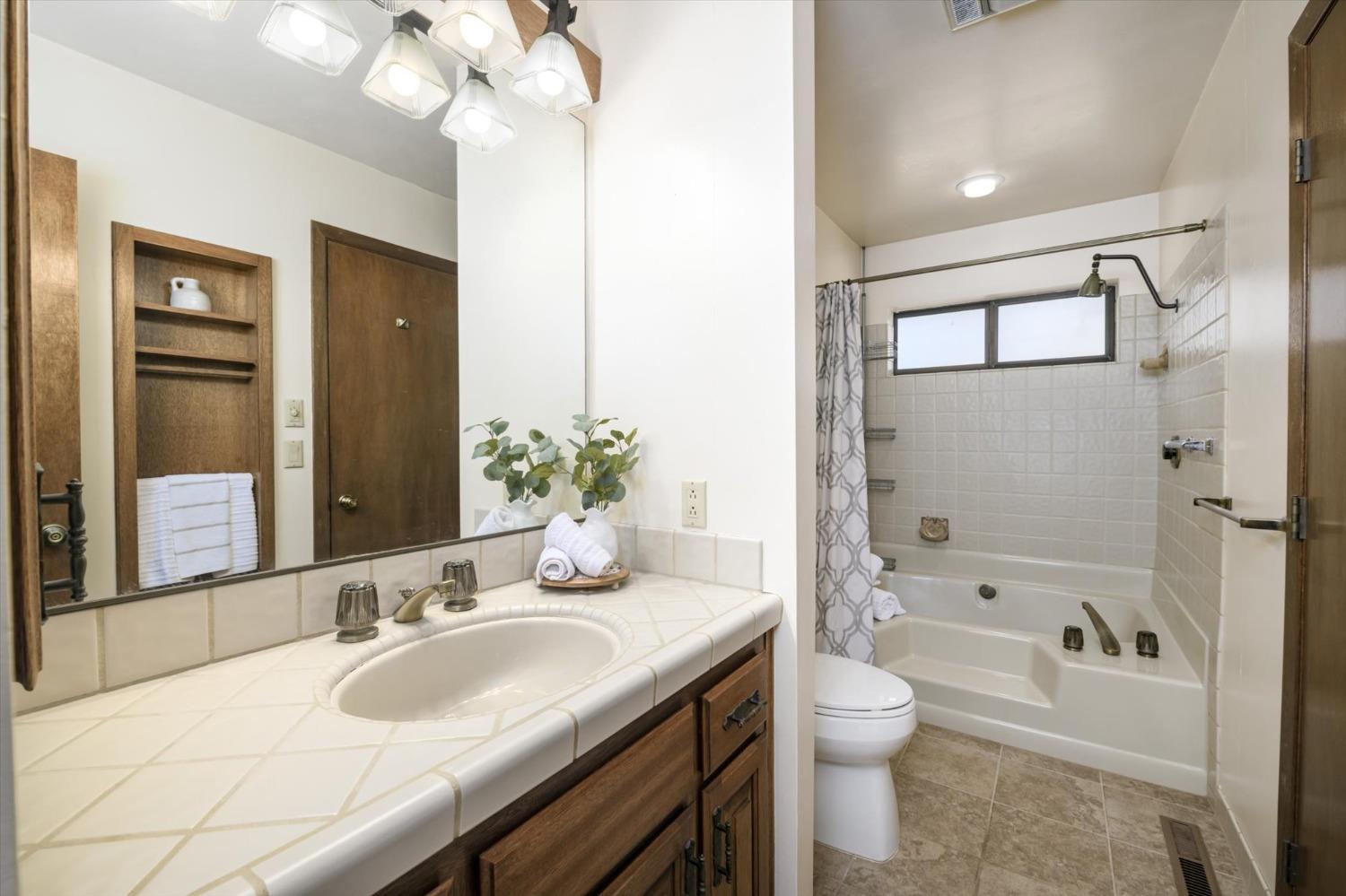 2890 Crystal Springs