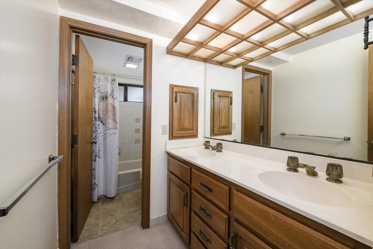 2890 Crystal Springs