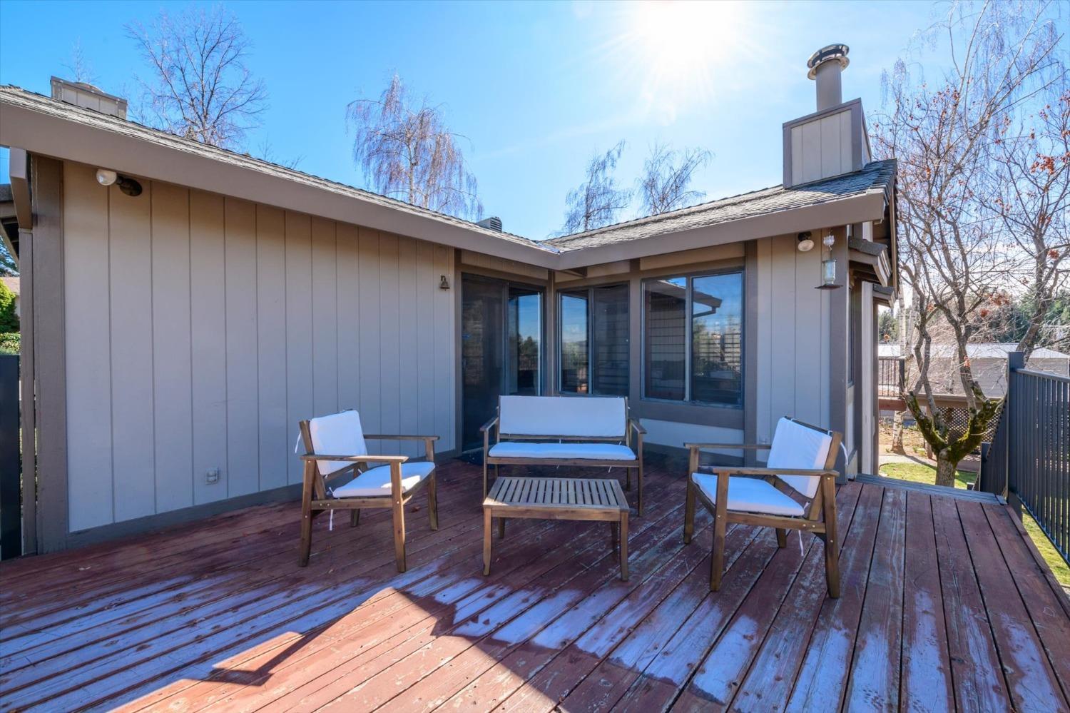 2890 Crystal Springs