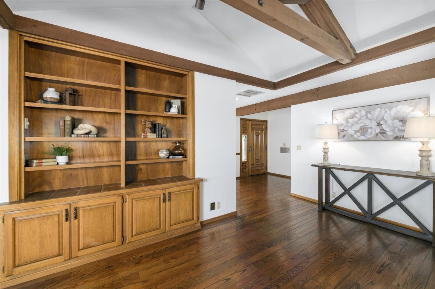 2890 Crystal Springs