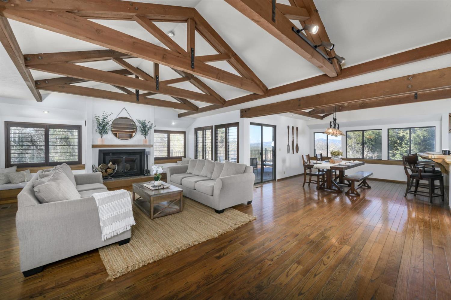 2890 Crystal Springs