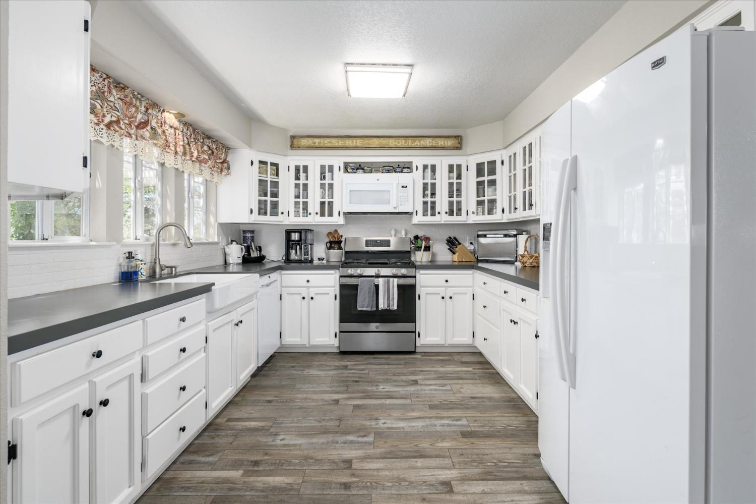 1285 Sierra East Court