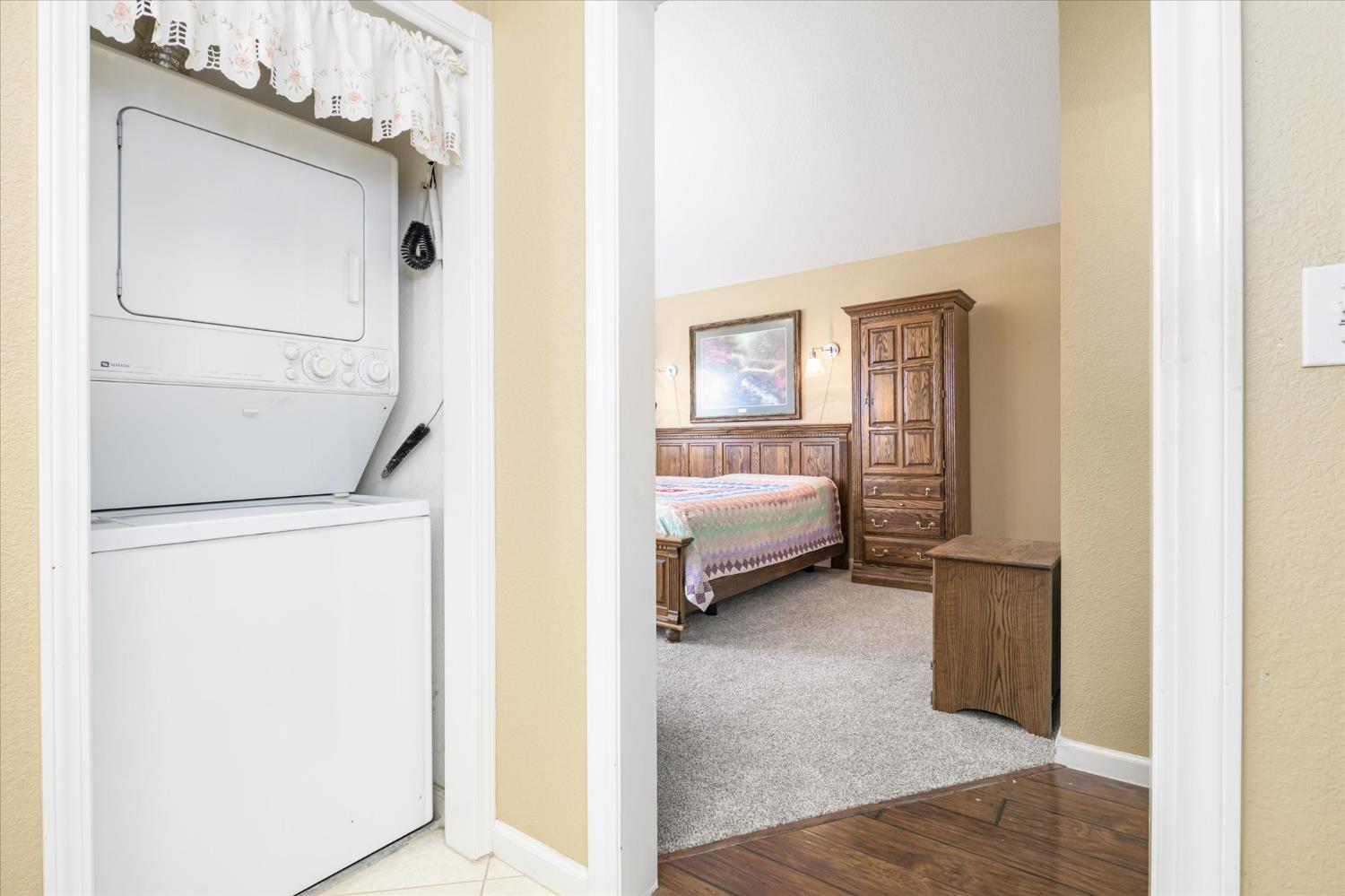 1285 Sierra East Court