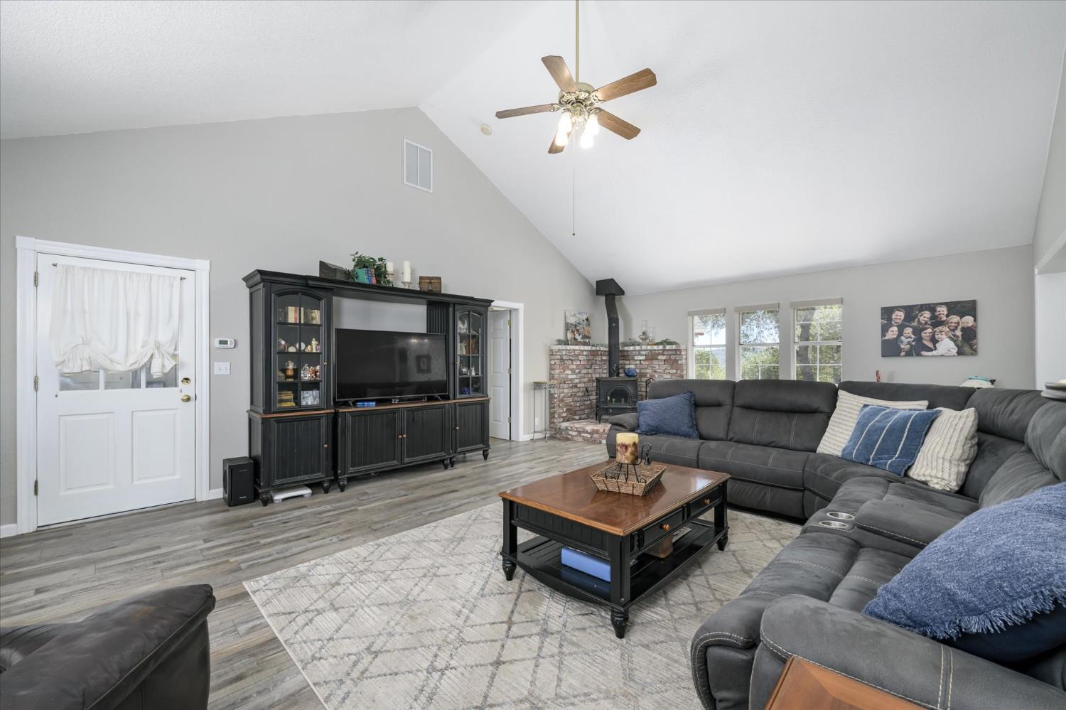 1285 Sierra East Court