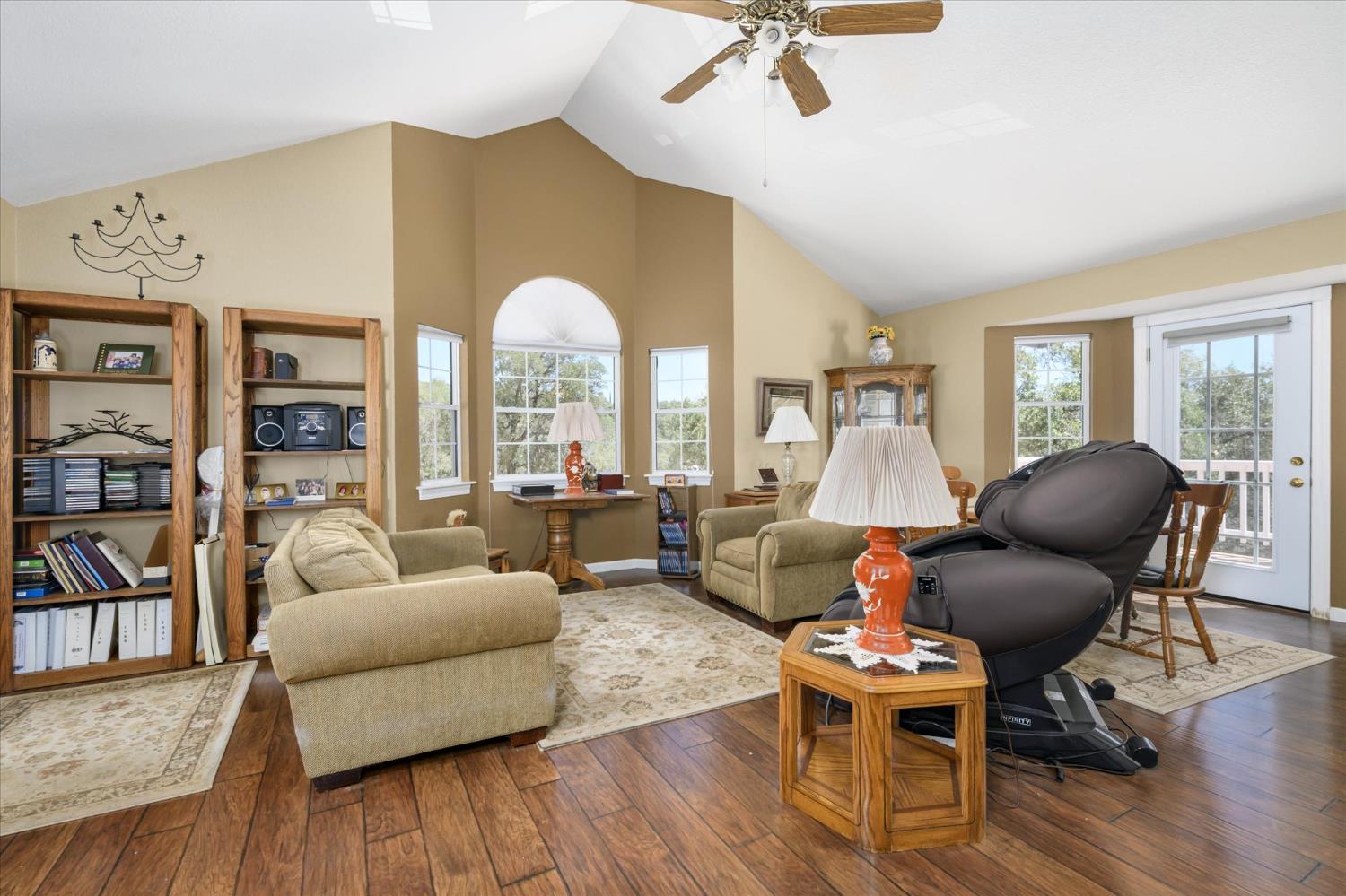 1285 Sierra East Court