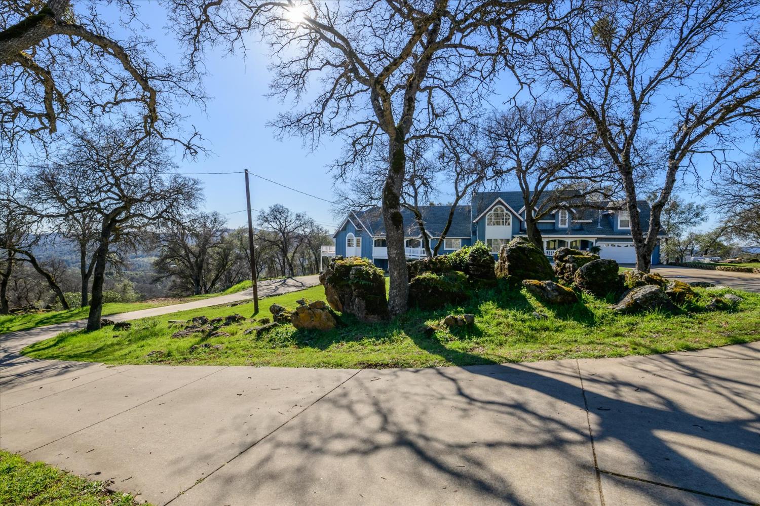 1285 Sierra East Court