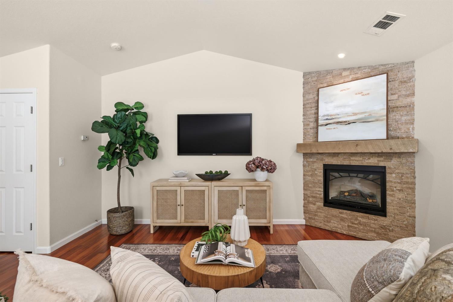 676 Allen Court