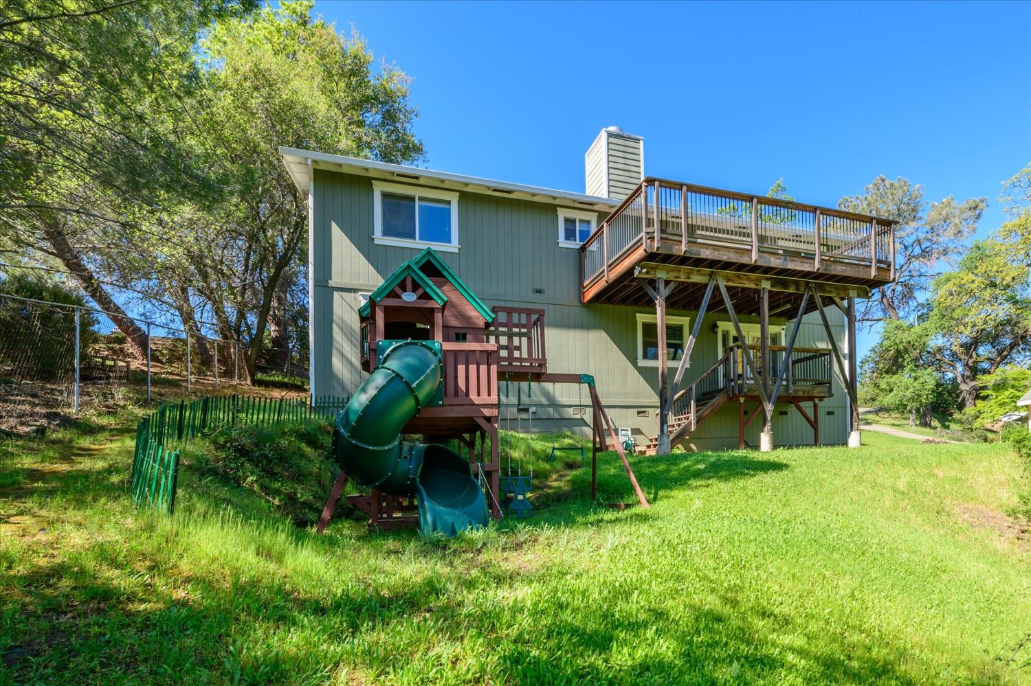 2502 Knollwood Drive