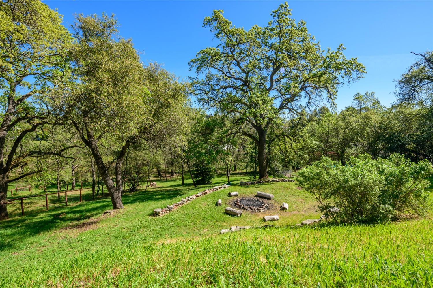 2502 Knollwood Drive