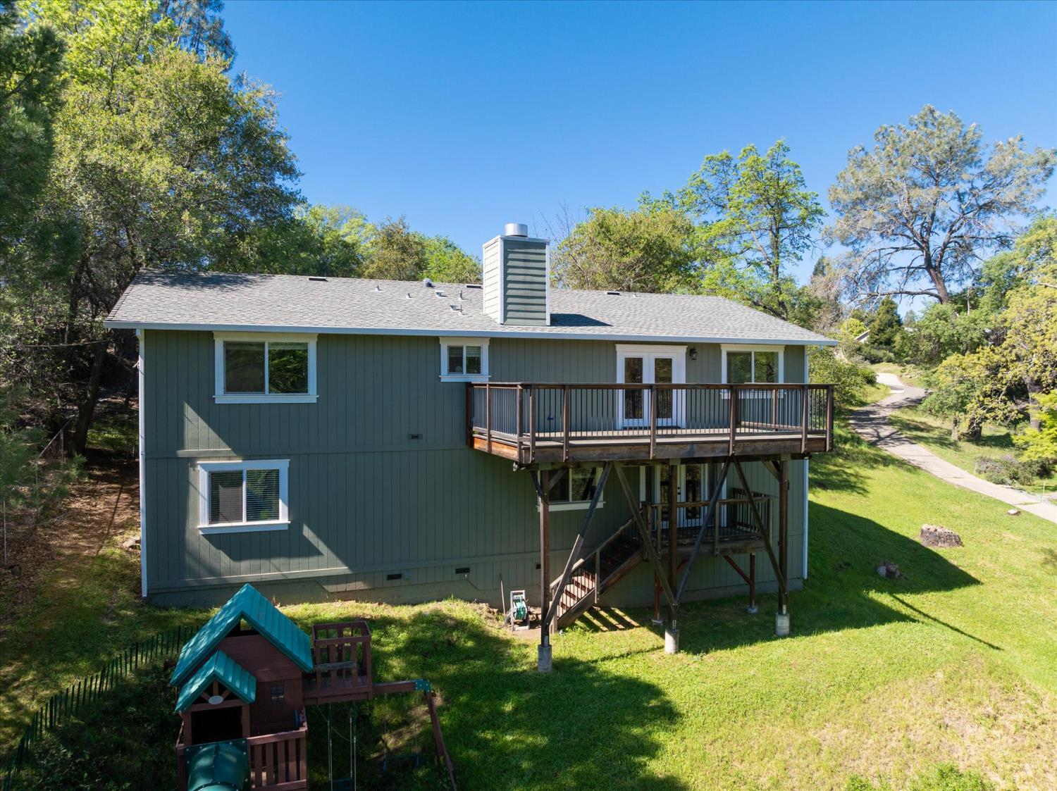 2502 Knollwood Drive