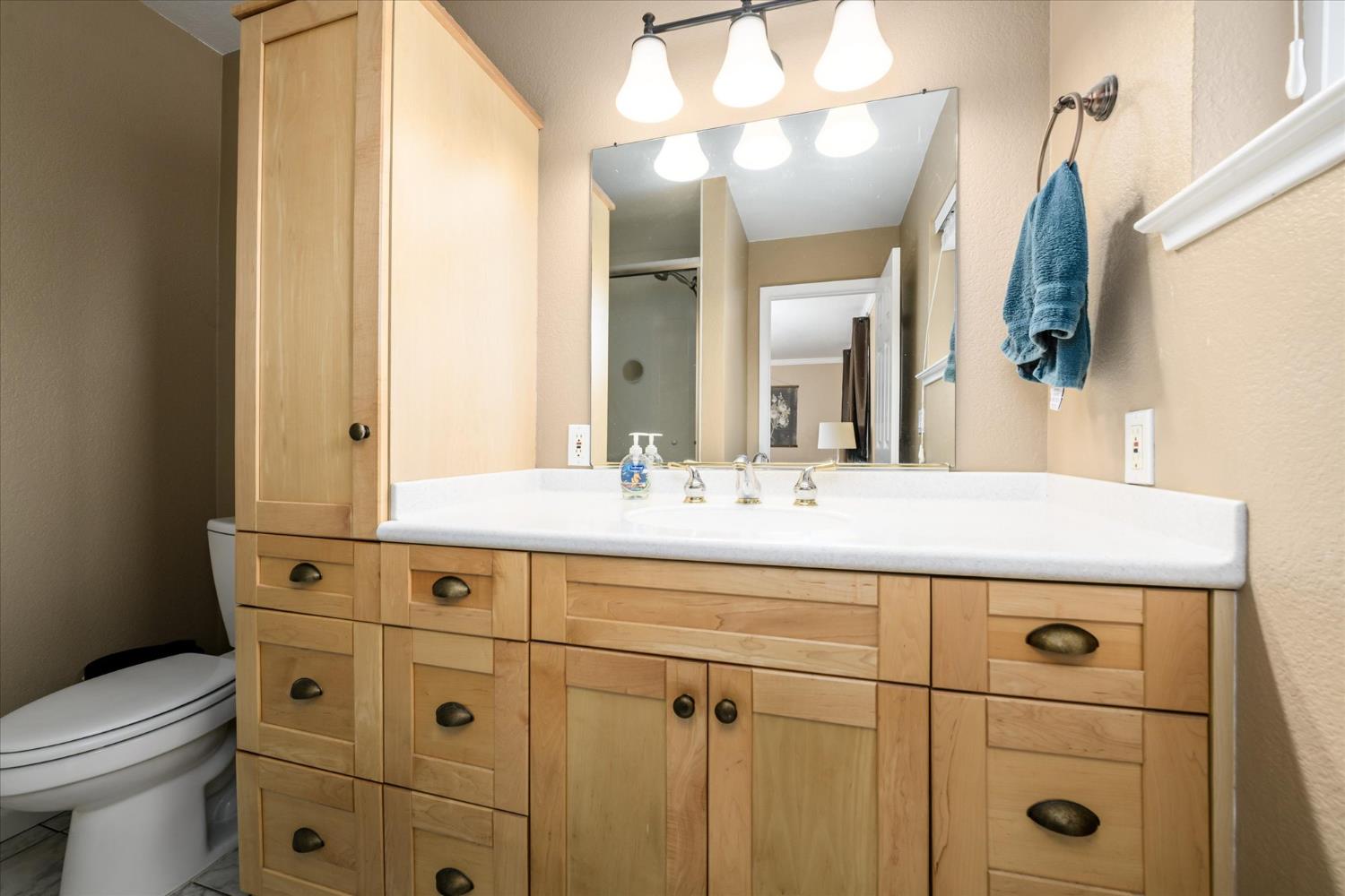 2502 Knollwood Drive