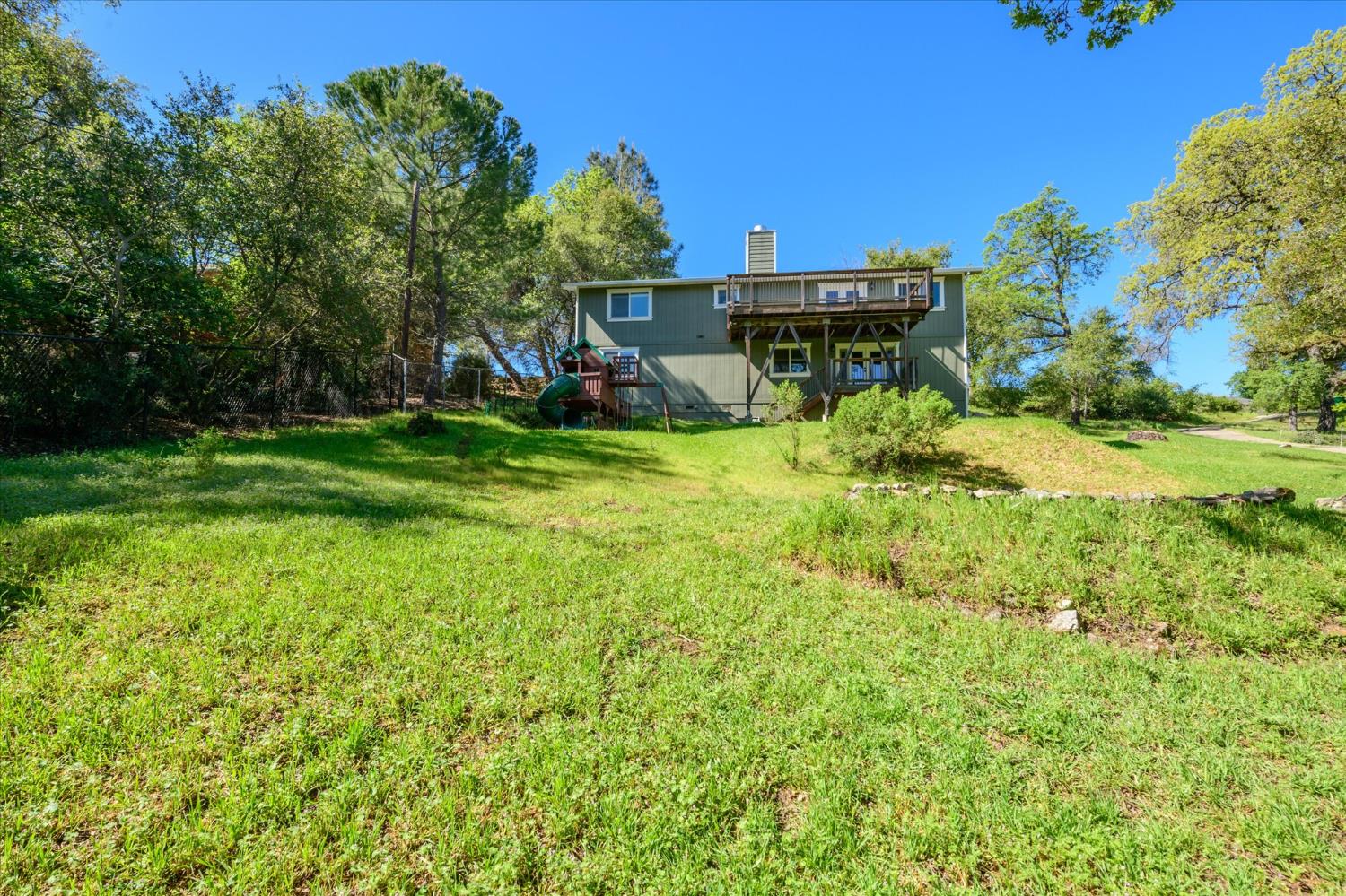 2502 Knollwood Drive