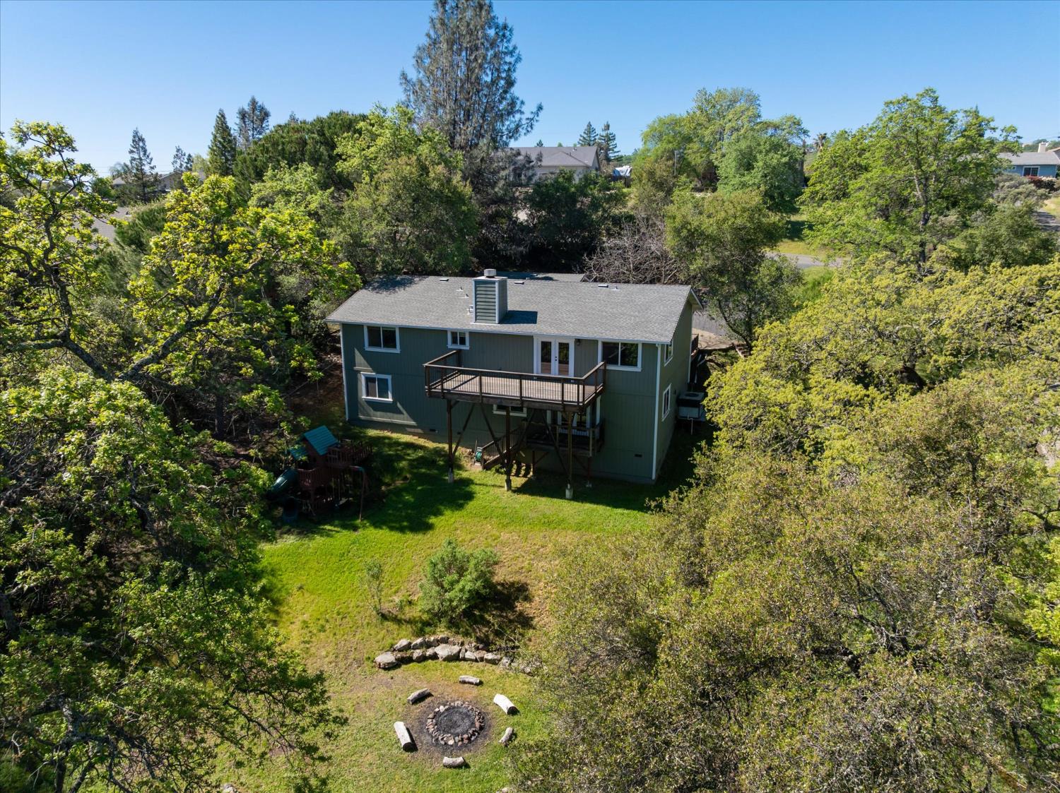 2502 Knollwood Drive