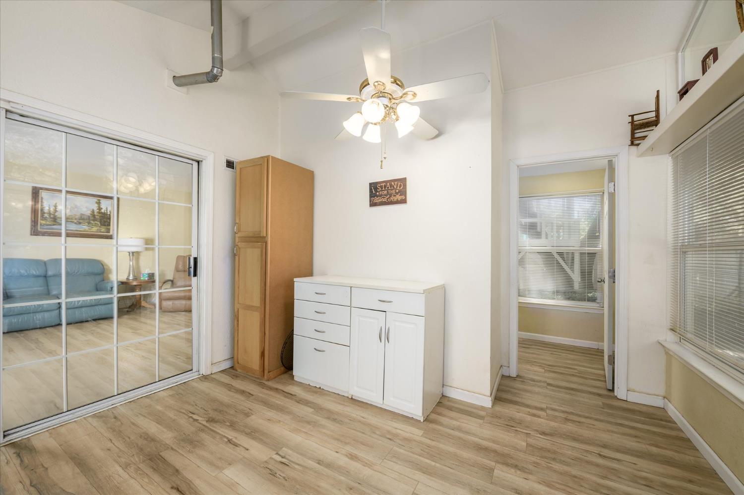2806 Woodleigh Lane