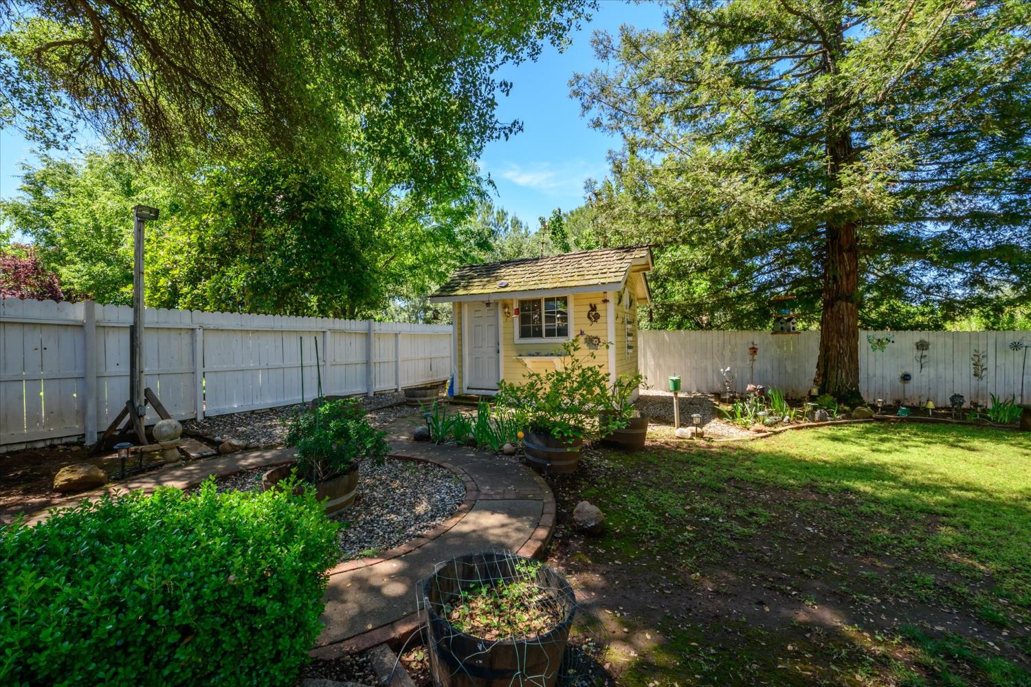 2806 Woodleigh Lane