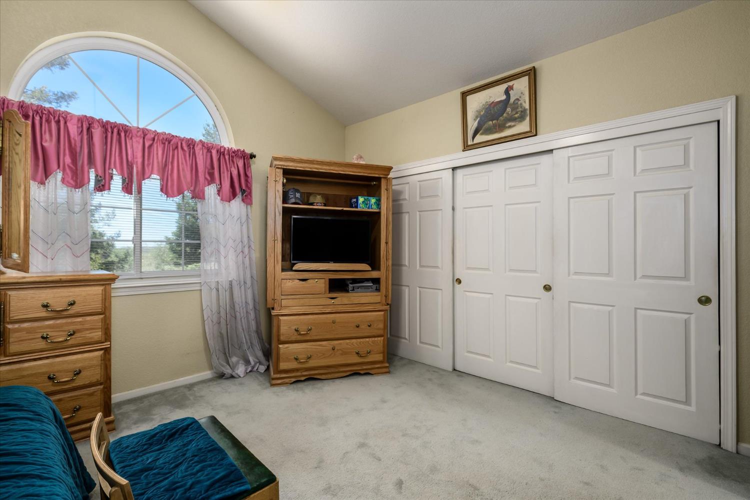2806 Woodleigh Lane