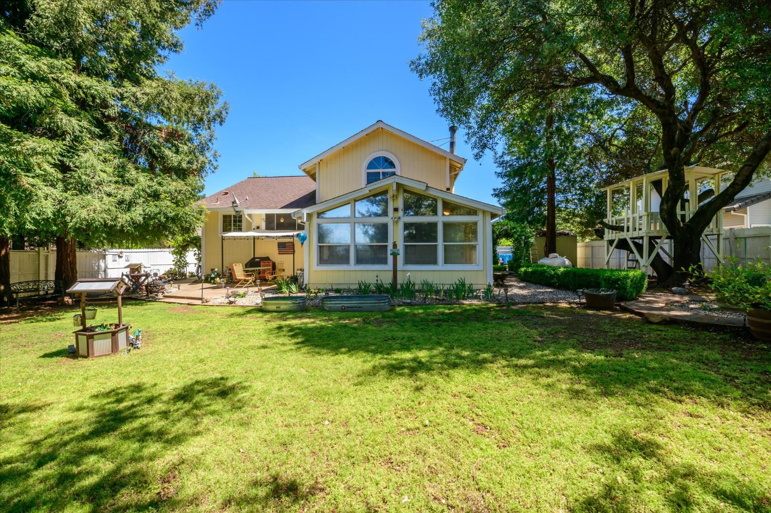 2806 Woodleigh Lane