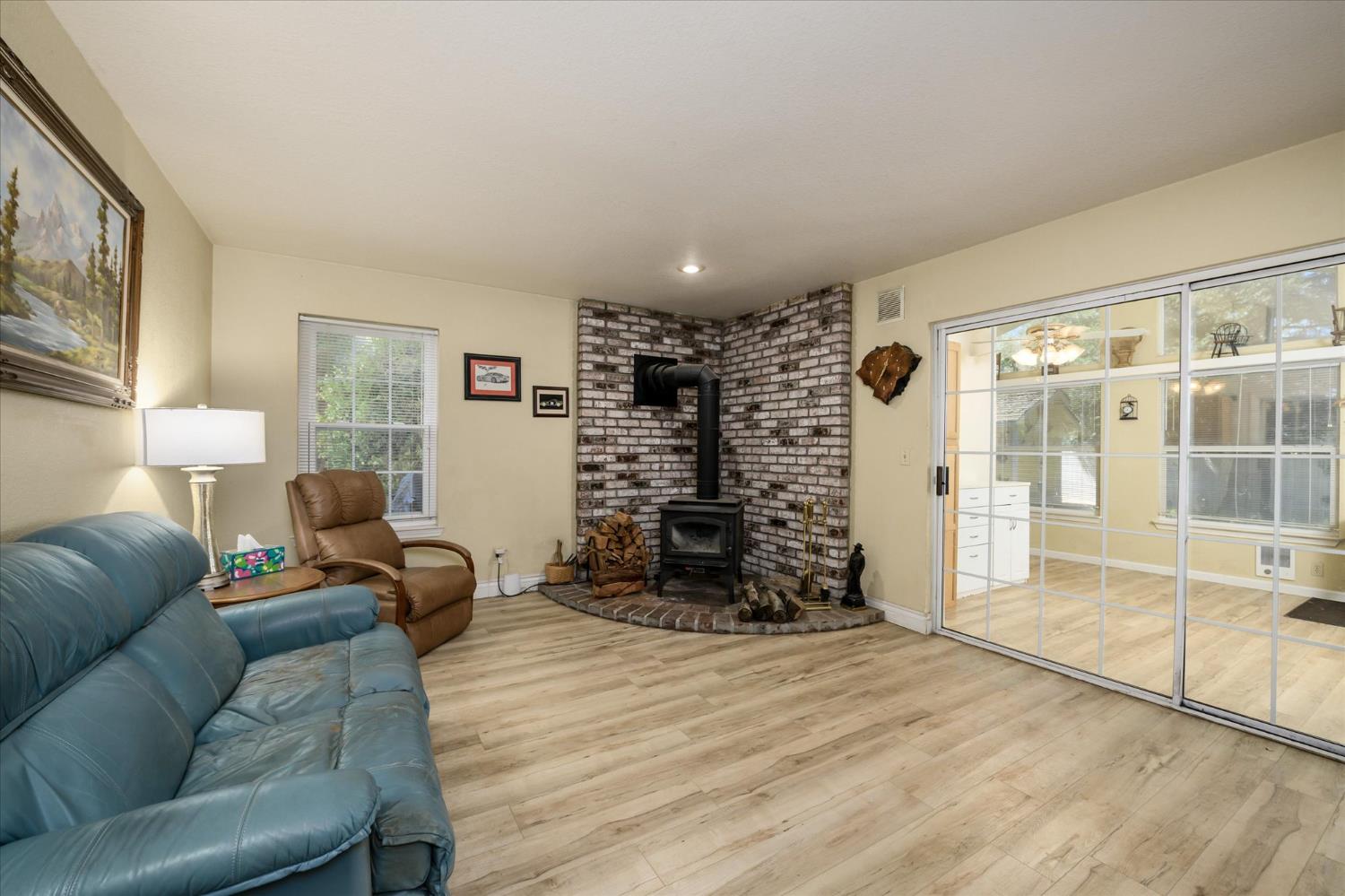 2806 Woodleigh Lane
