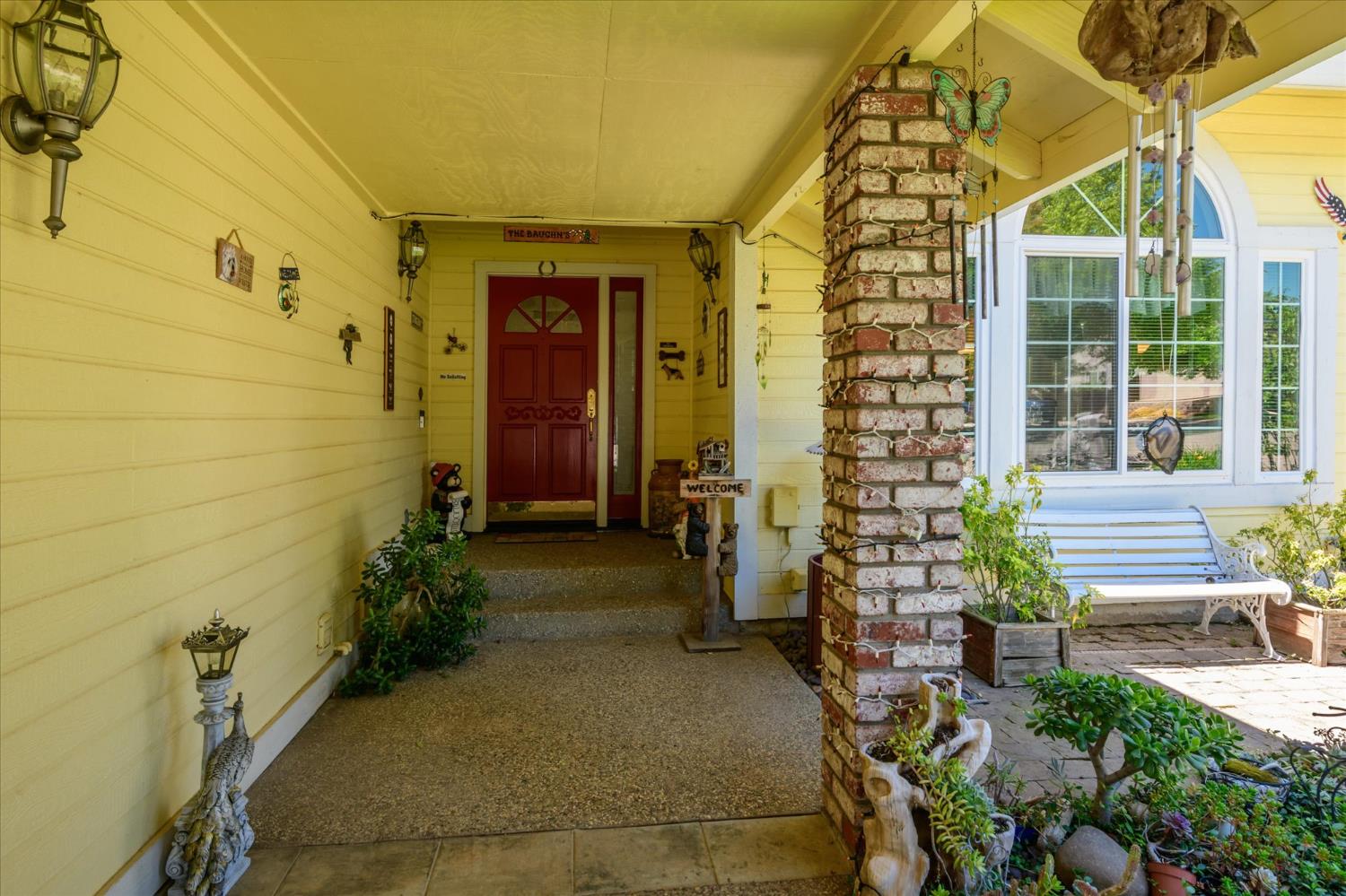 2806 Woodleigh Lane