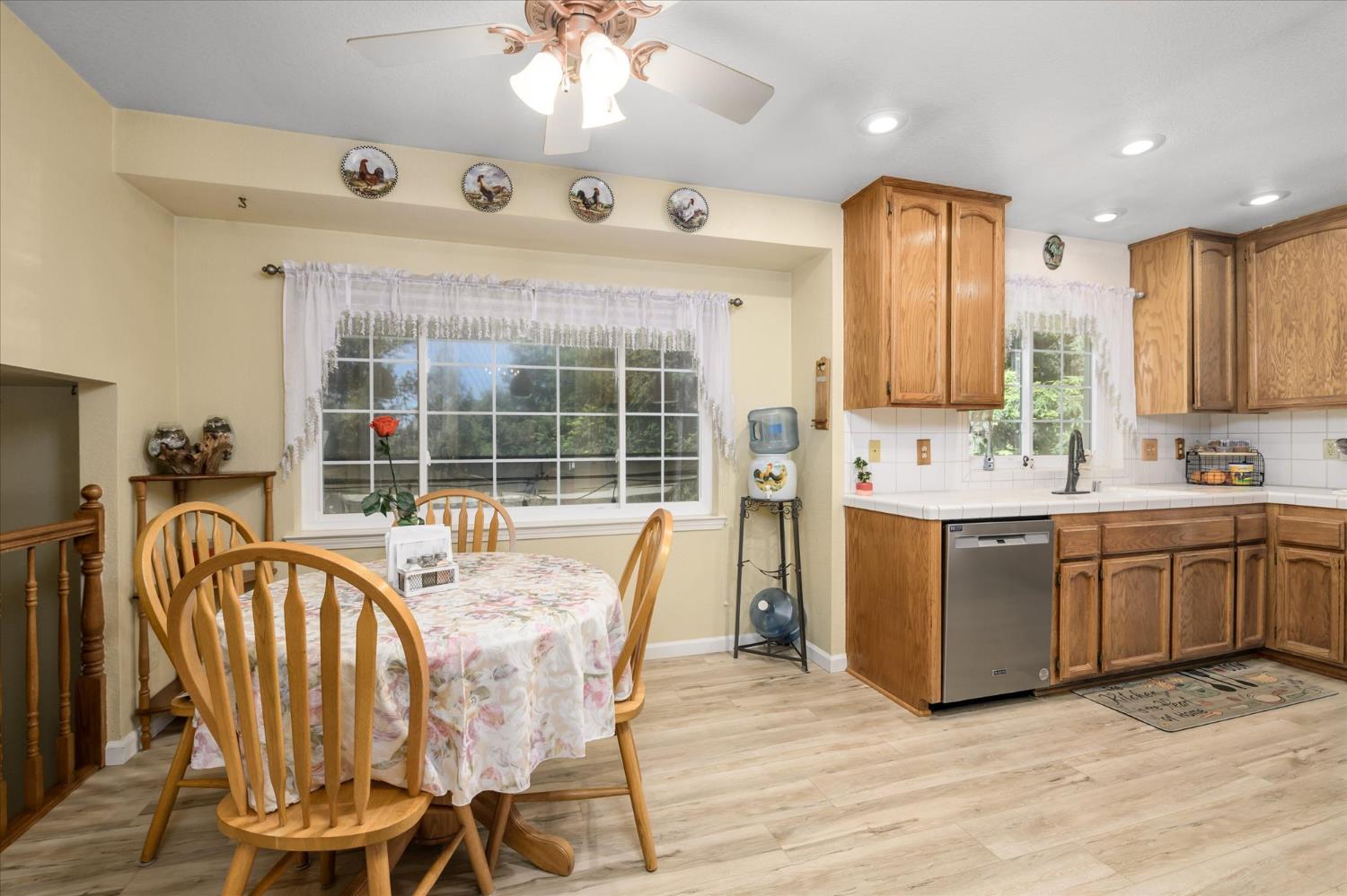 2806 Woodleigh Lane