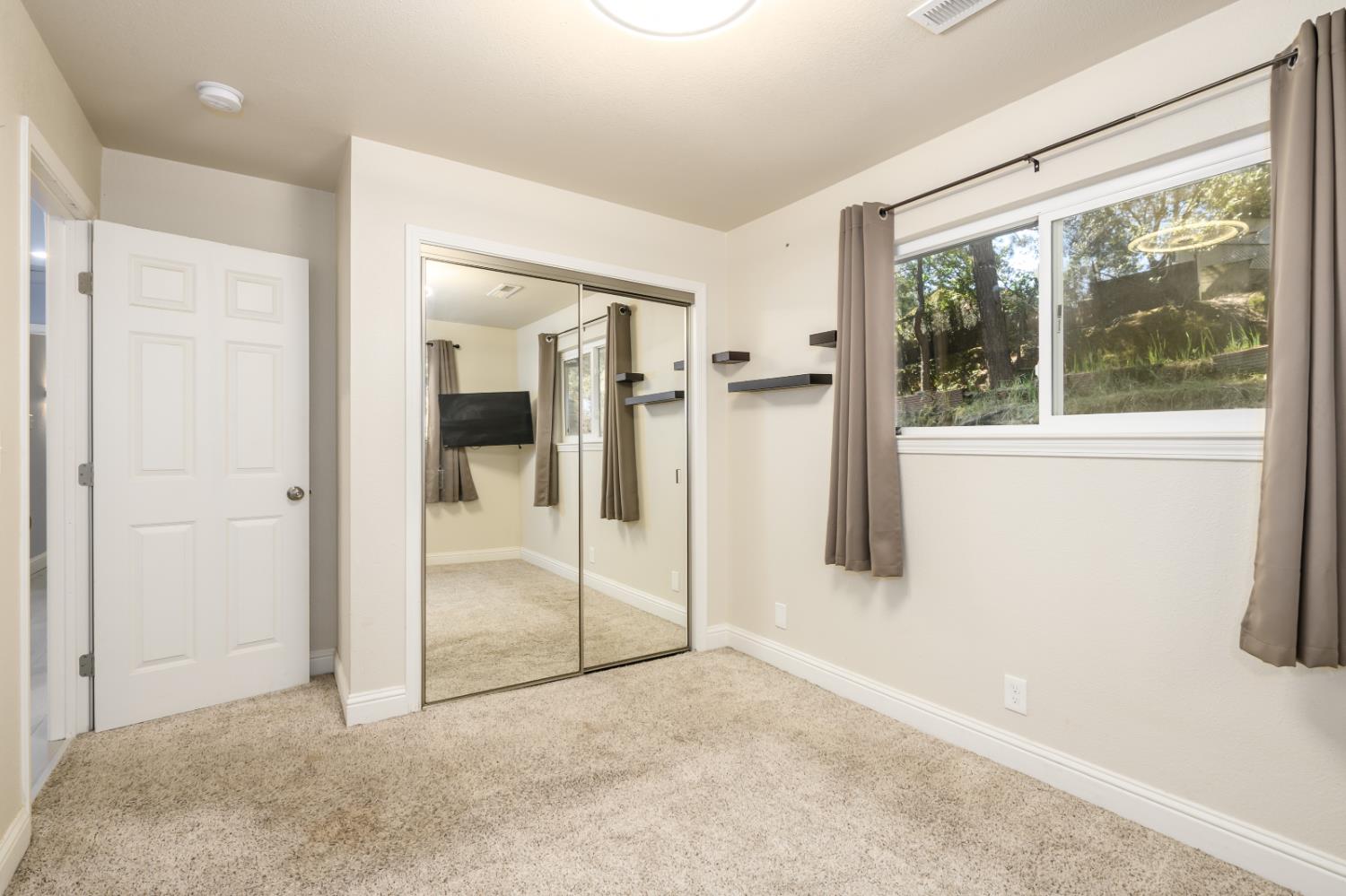 2873 Anderson Way