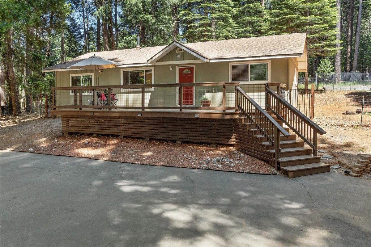 2210 Pinewood Lane
