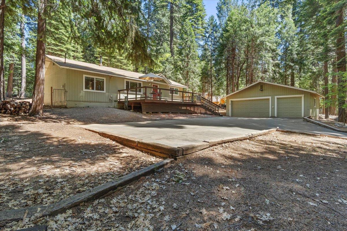 2210 Pinewood Lane