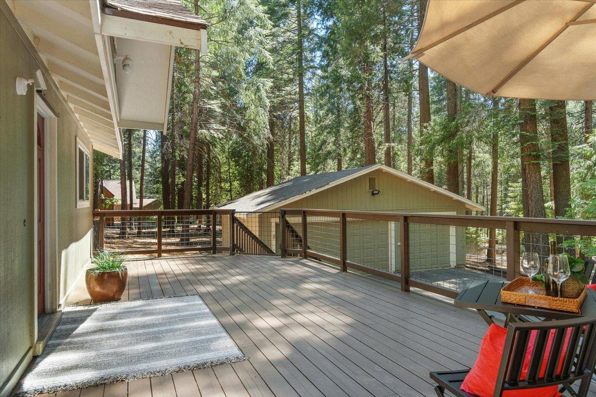 2210 Pinewood Lane