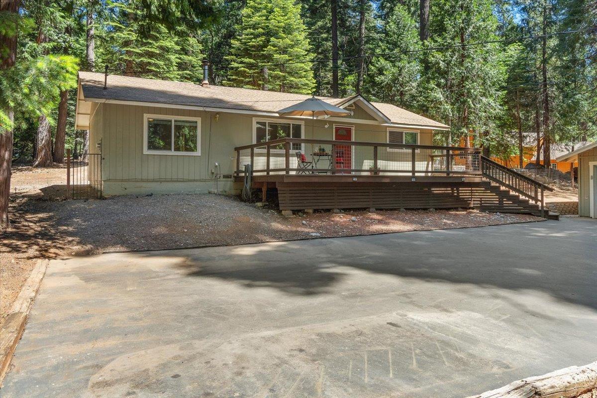 2210 Pinewood Lane