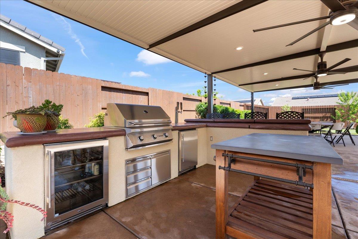 1076 Catalina Way