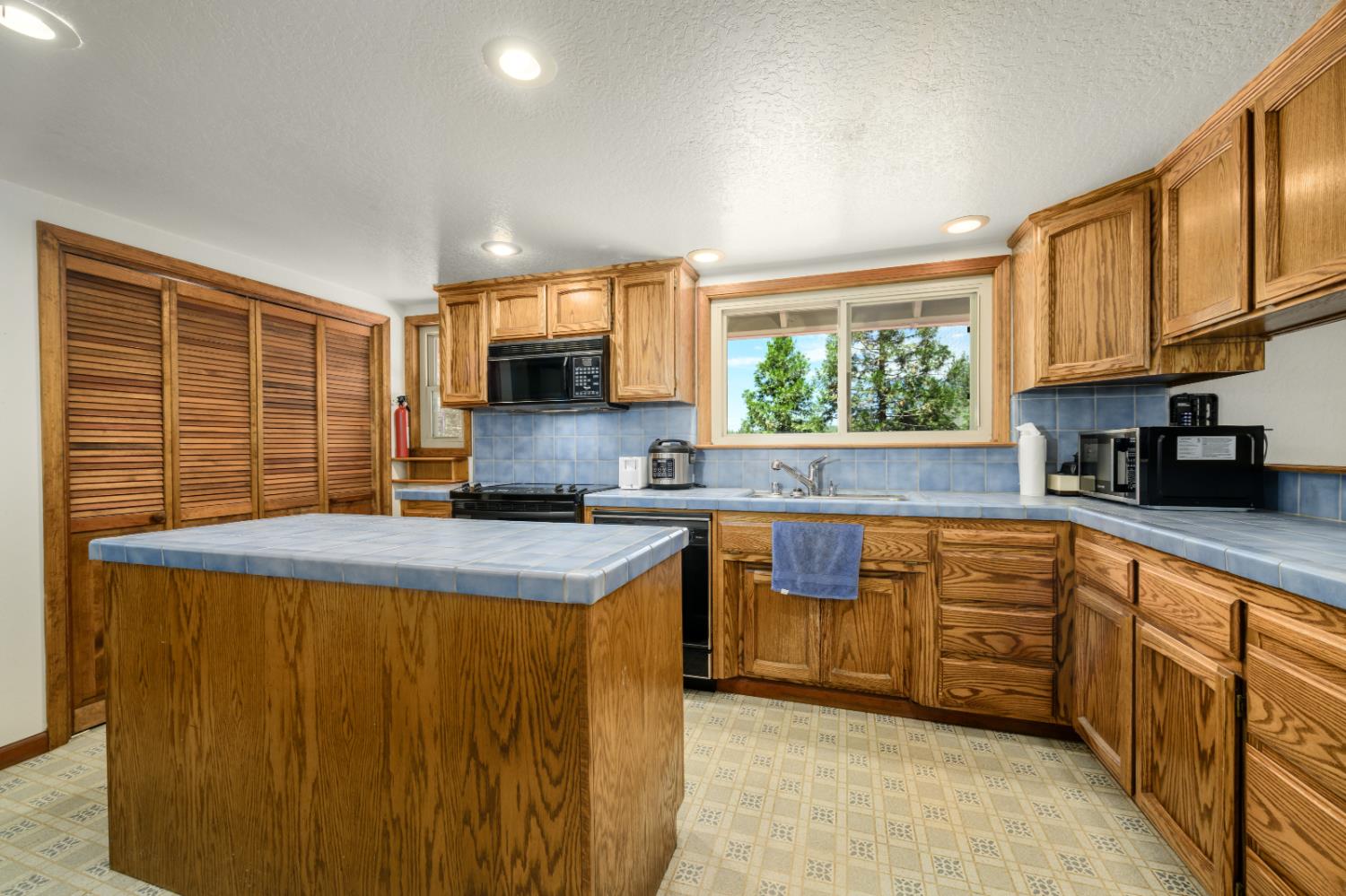 4992 Steelhead Lane