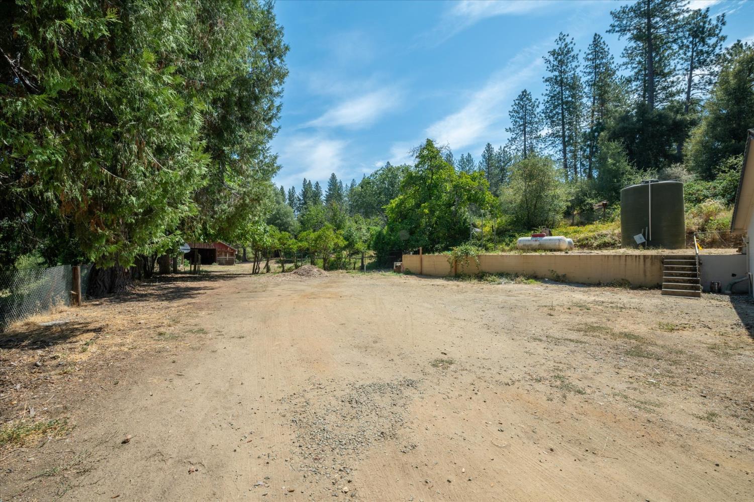 1589 Pleasant Valley Road
