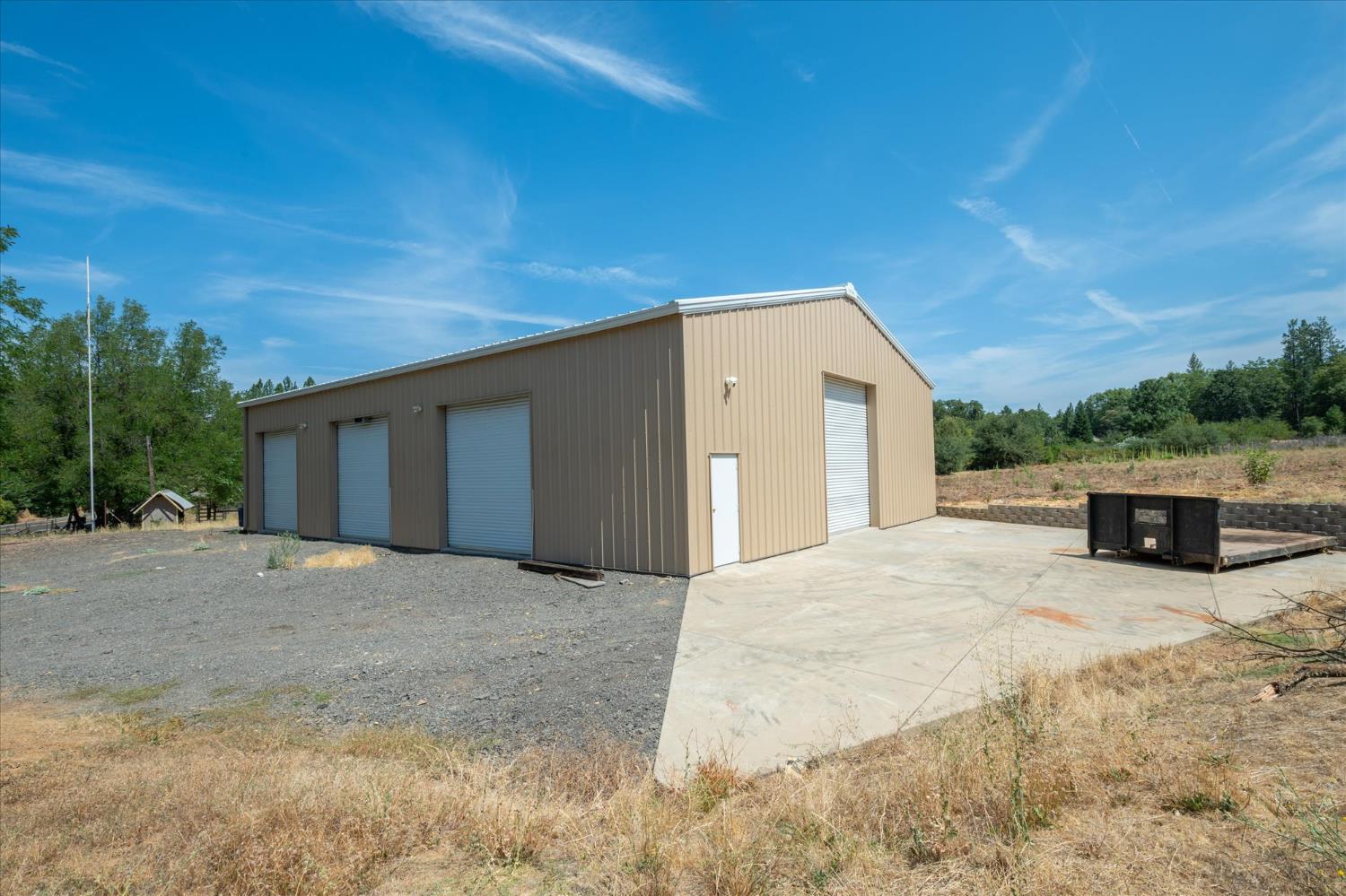 1589 Pleasant Valley Road