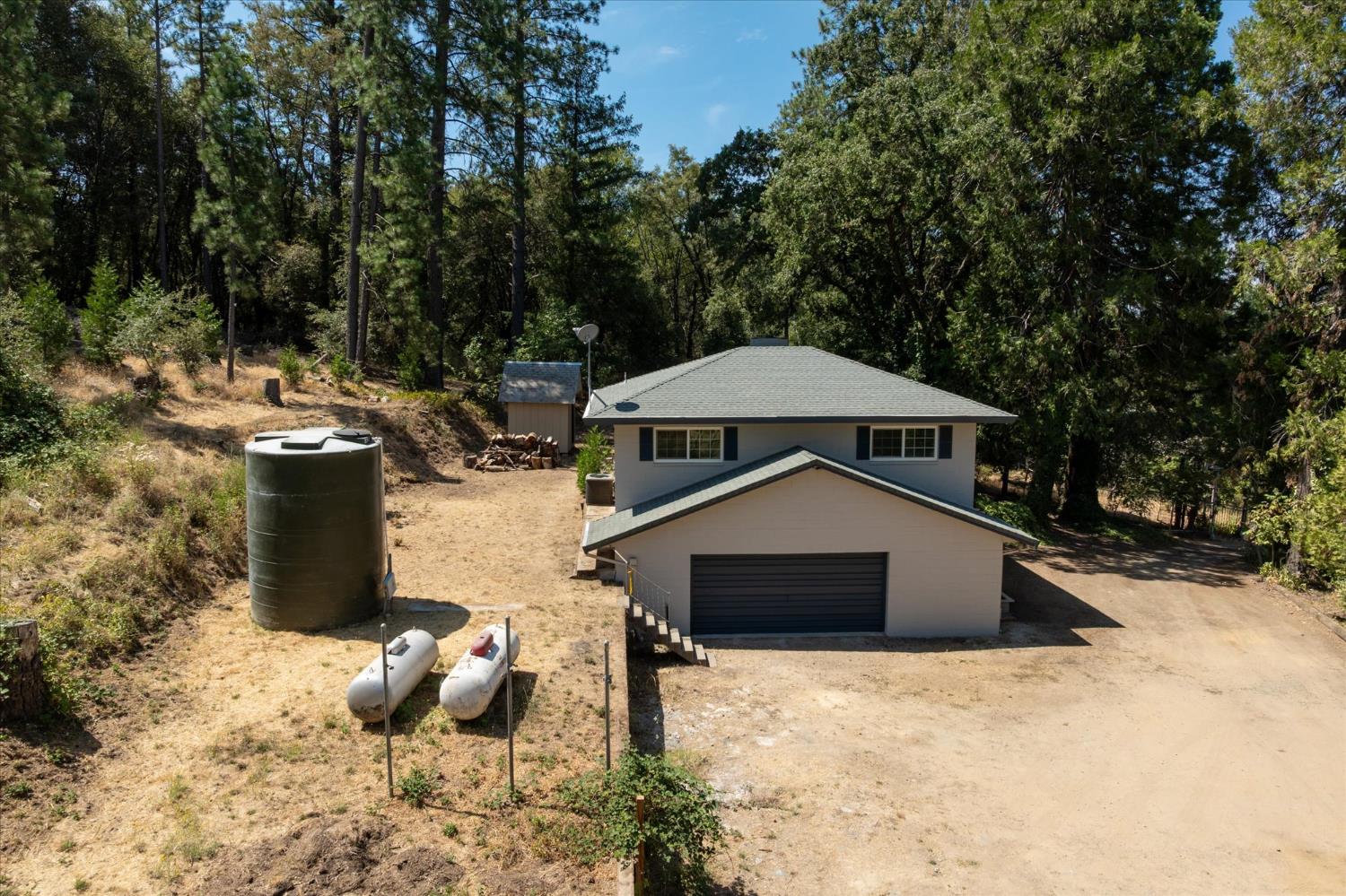 1589 Pleasant Valley Road