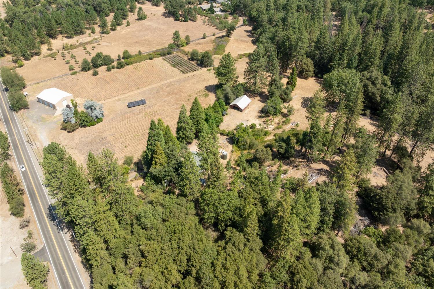 1589 Pleasant Valley Road