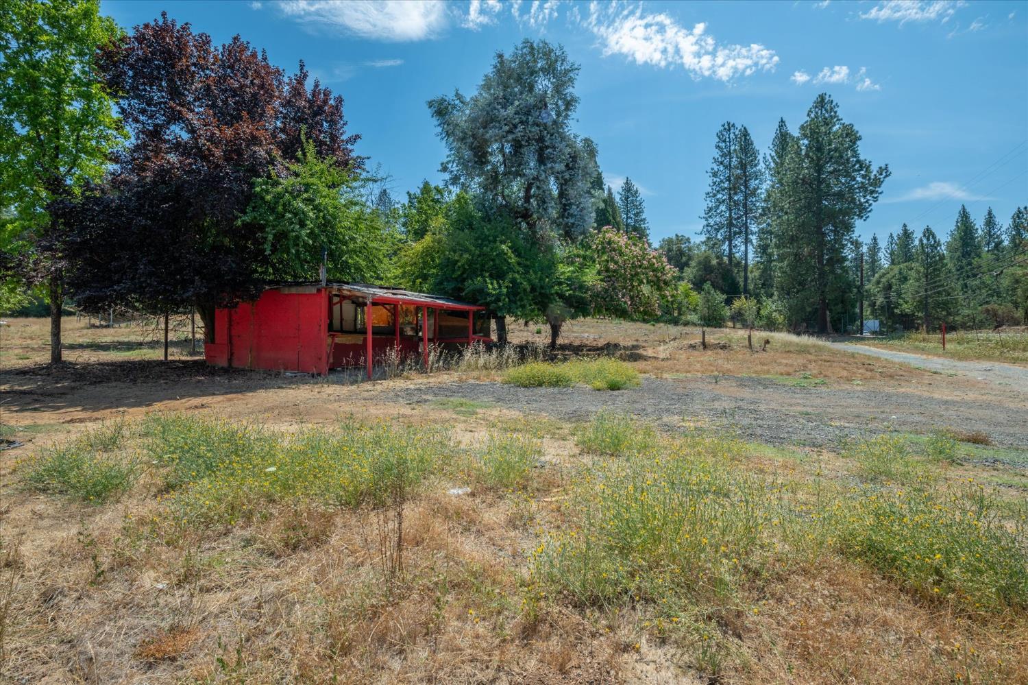1589 Pleasant Valley Road