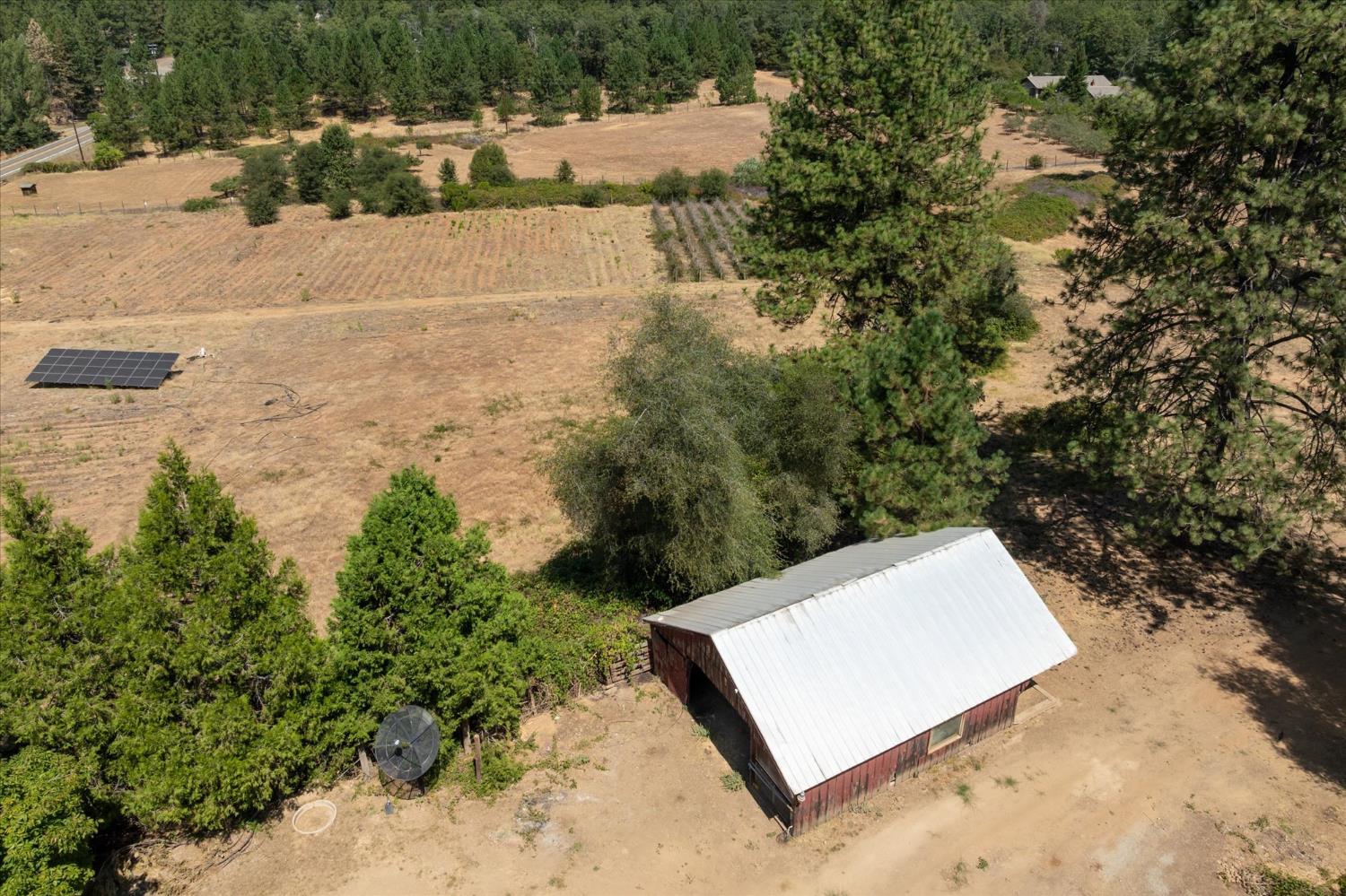 1589 Pleasant Valley Road