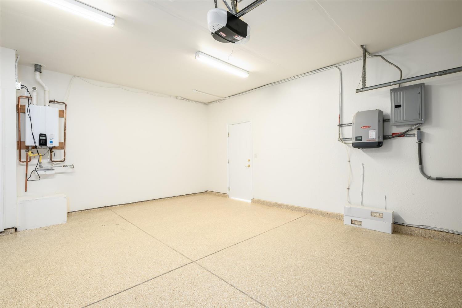 2108 Summer Drive