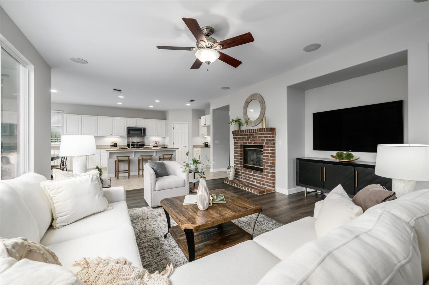 11756 Mani Circle