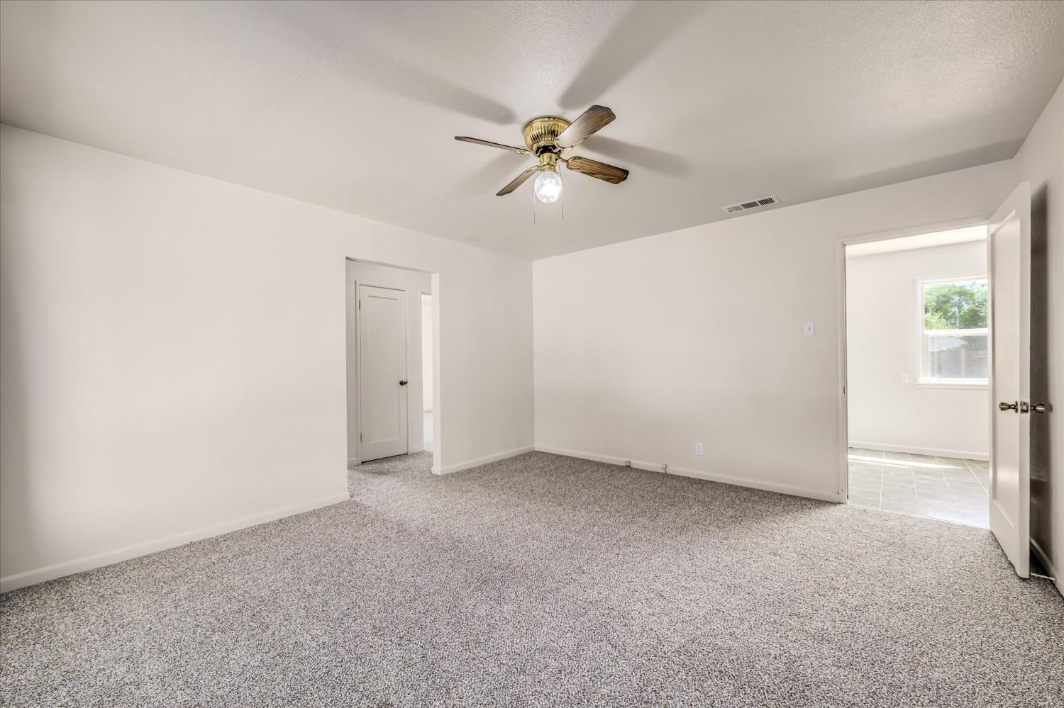 5601 Bonniemae Way