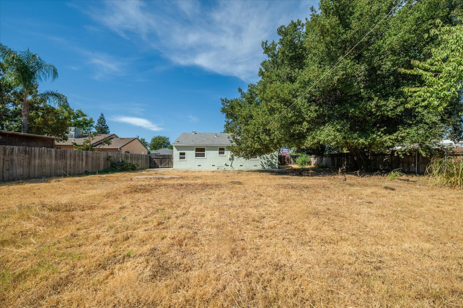 5601 Bonniemae Way