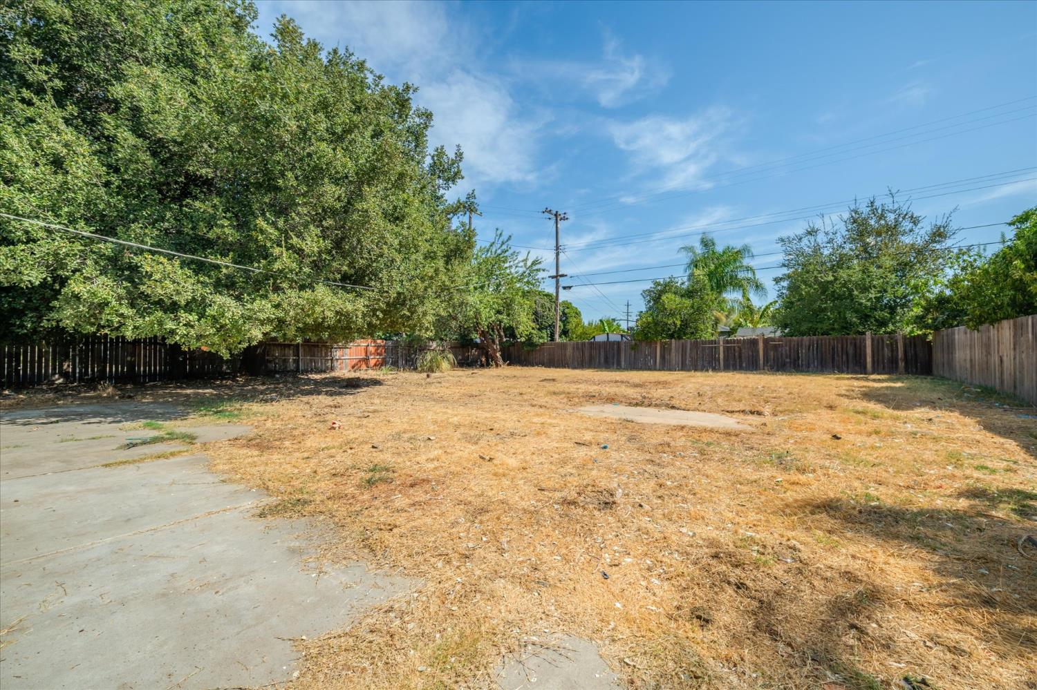 5601 Bonniemae Way