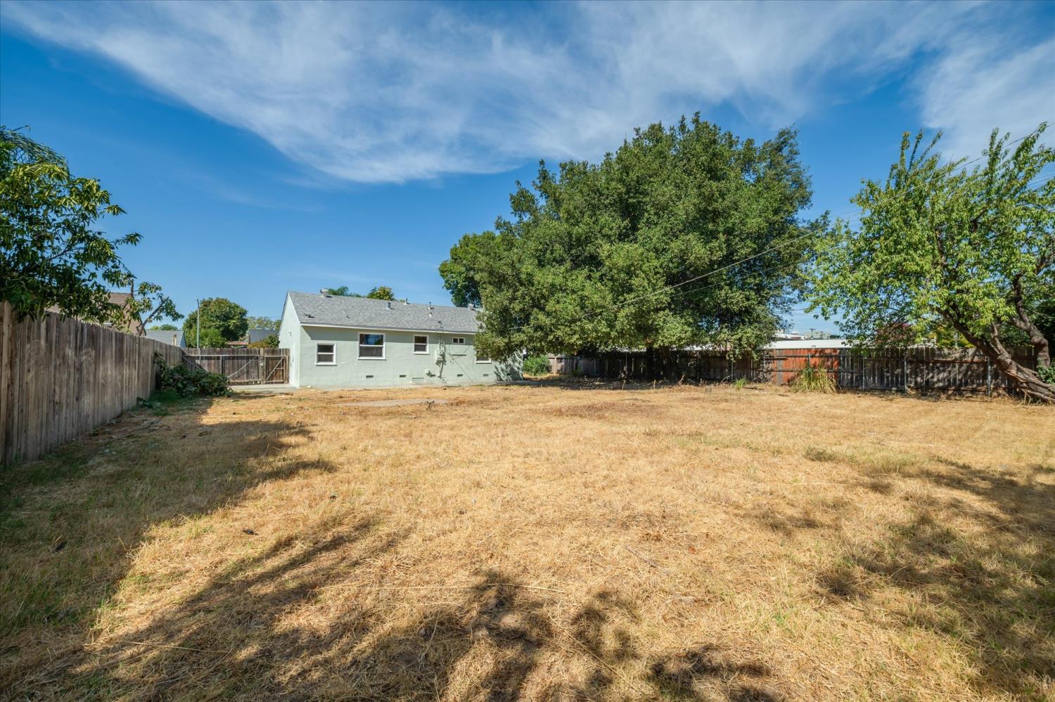5601 Bonniemae Way